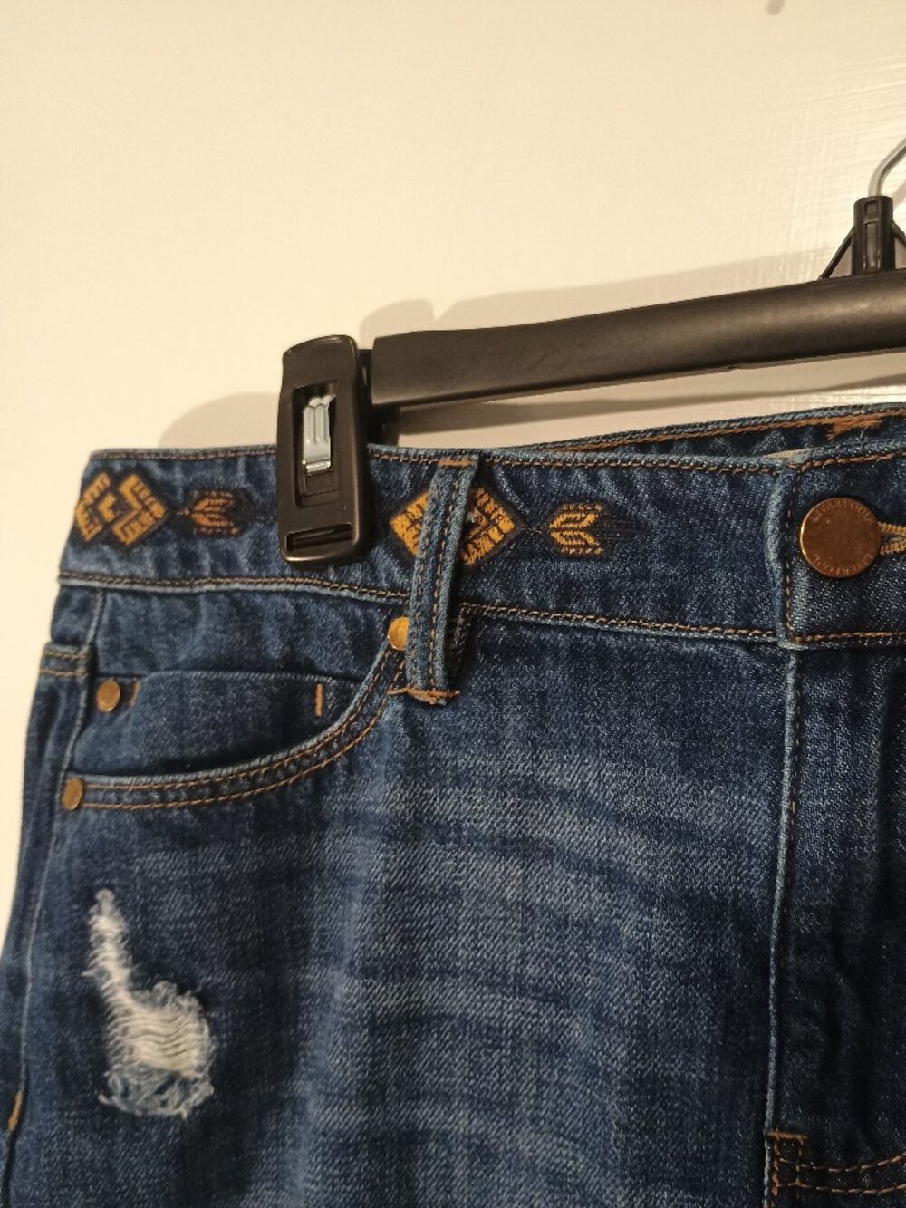 Liverpool Denim Distressed Mini Skirt Size 8/29 Blue Wash Raw Hem Embroidered - Picture 6 of 10